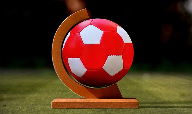 够在关键时 够在关键时