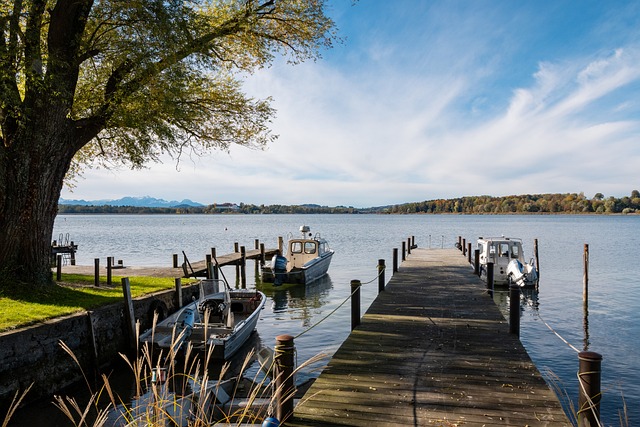 色表现和默 色表现和默